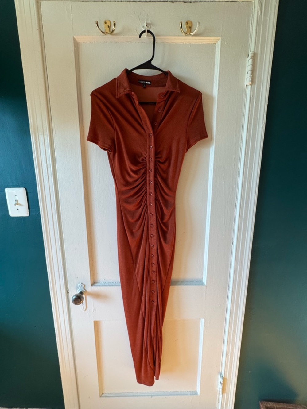 Fashion Nova Rust Button-Front Ruched Midi Dress